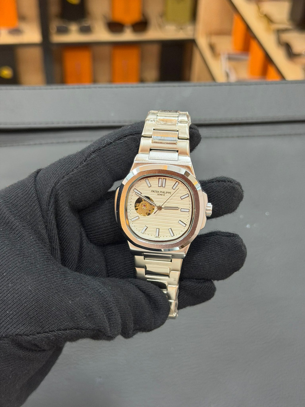 Rose Gold Kasa Krem Kadranlı Lüks Görünüm Saat